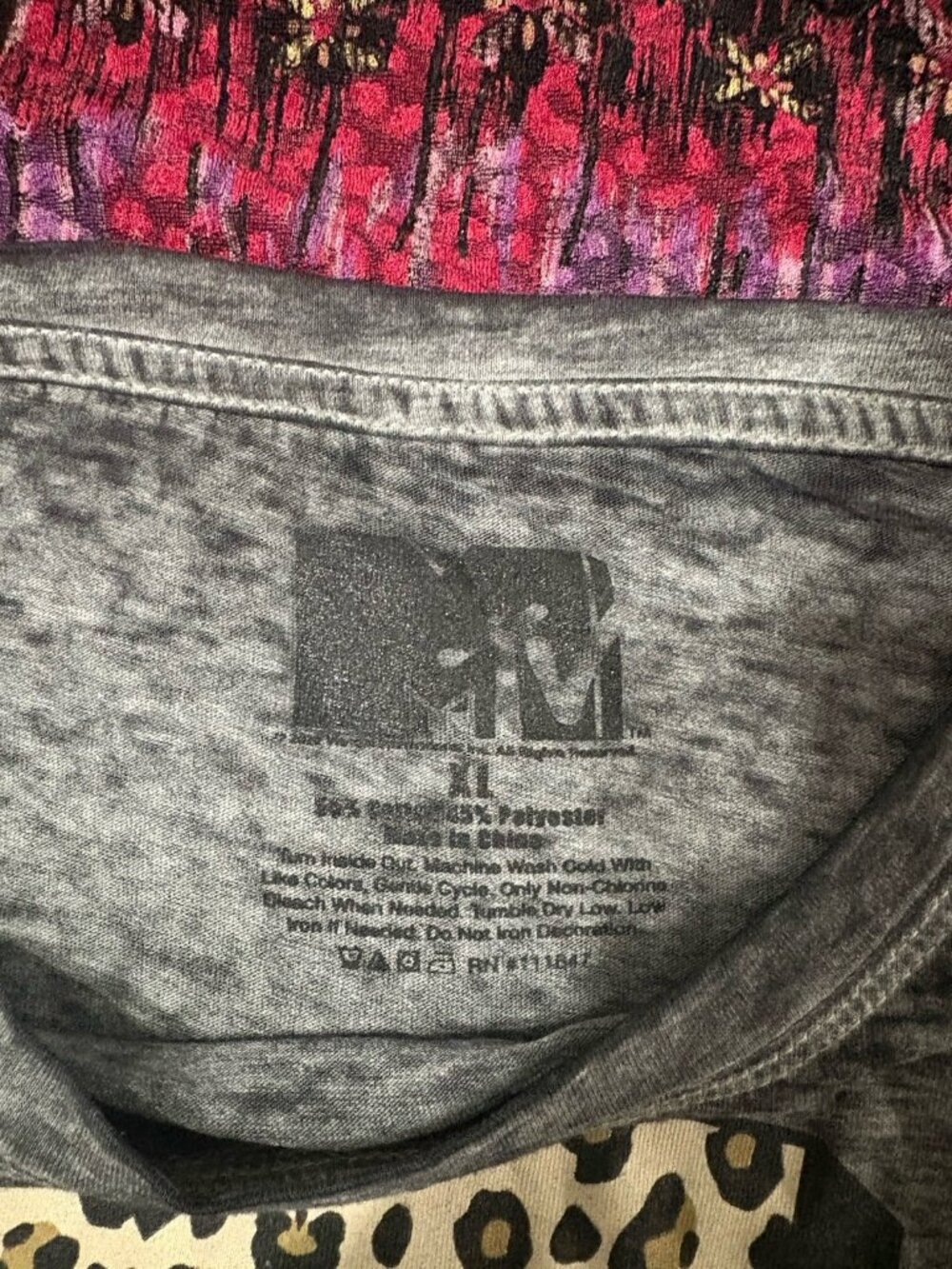 MTV Leopard Graphic Print T Shirt Women XL Retro Music Television - Picture 6 of 6